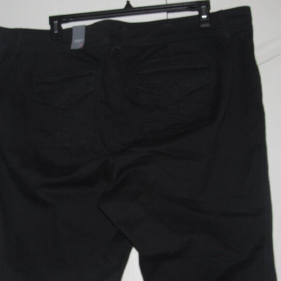TORRID Crop Aviator Snap Roll Tab Stretch Black Pants Size 26 - Picture 4 of 8